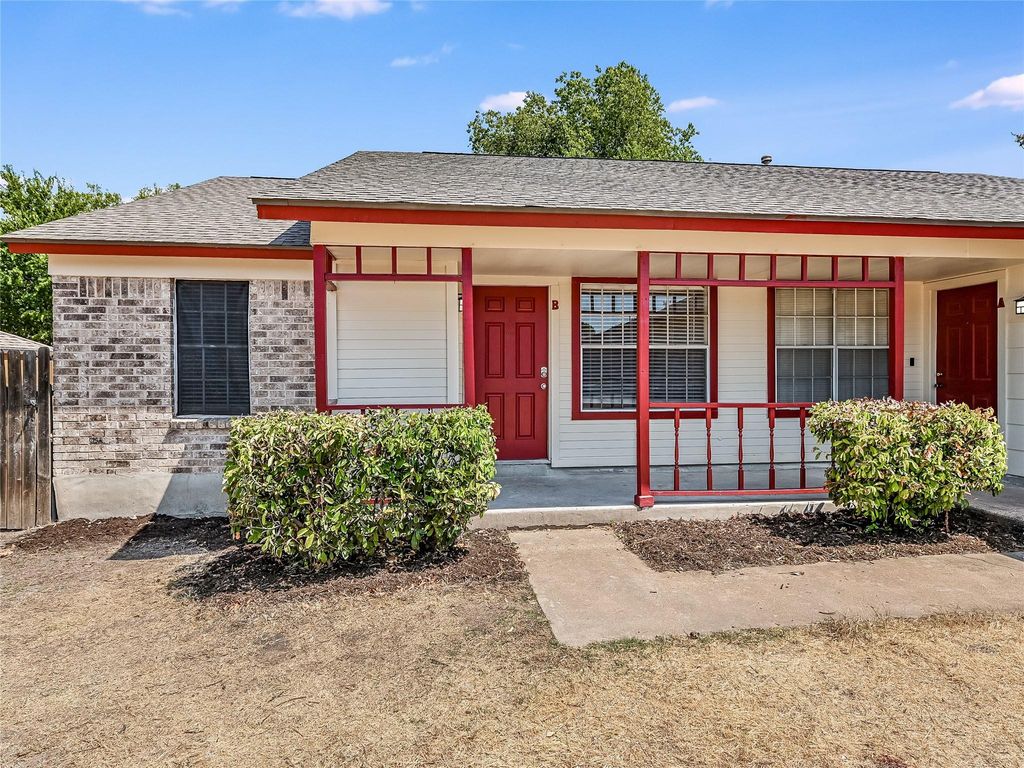 1916 GRACY FARMS LN B, Austin, TX 78758