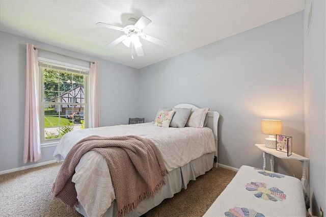 18606 E 28th Street S, Independence, MO 64057