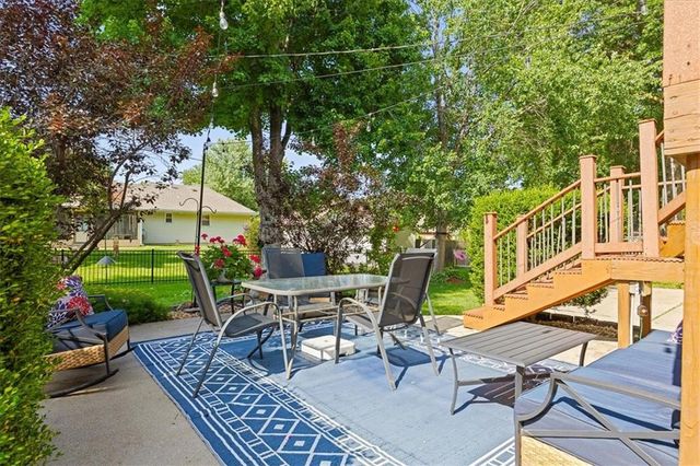 18606 E 28th Street S, Independence, MO 64057