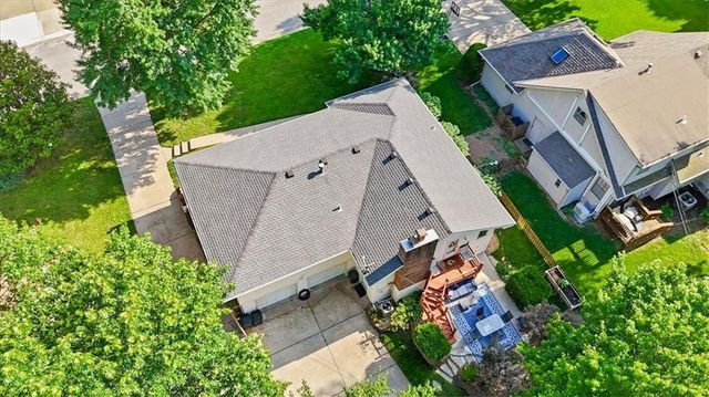 18606 E 28th Street S, Independence, MO 64057