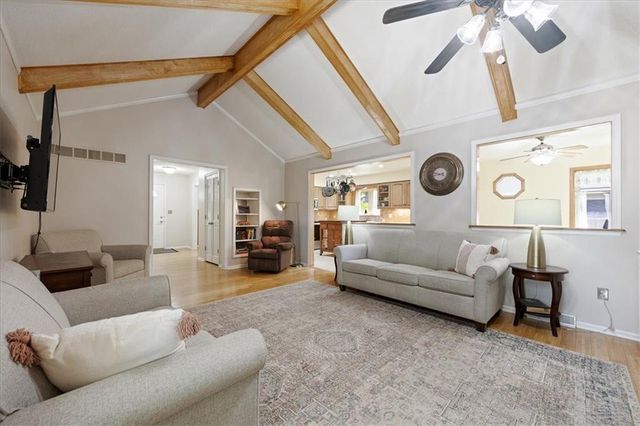 18606 E 28th Street S, Independence, MO 64057
