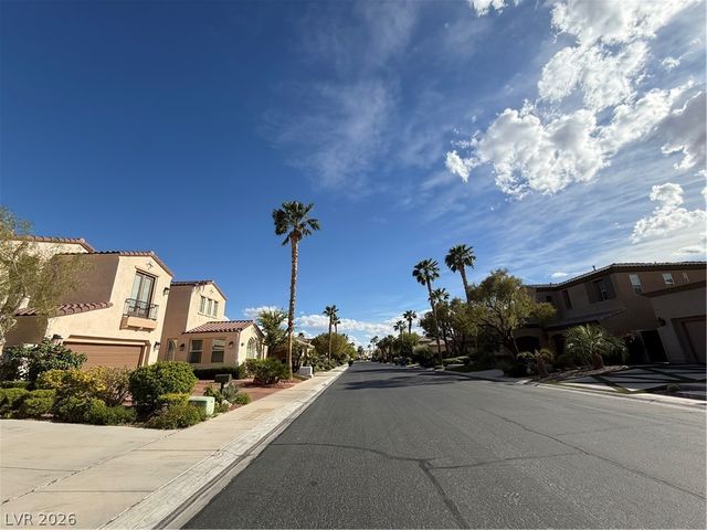 2870 Soft Horizon Way, Las Vegas, NV 89135
