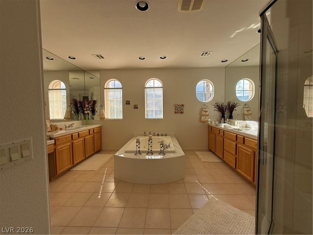 2870 Soft Horizon Way, Las Vegas, NV 89135