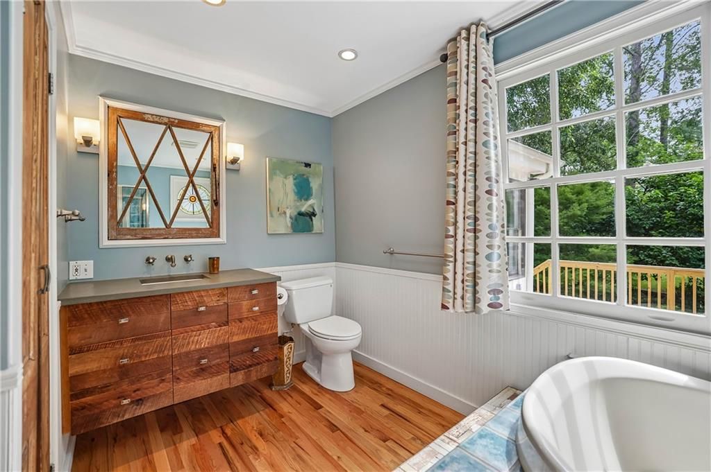Image 20 of property listing at 2691 N Thompson Road NE, Atlanta, GA 30319