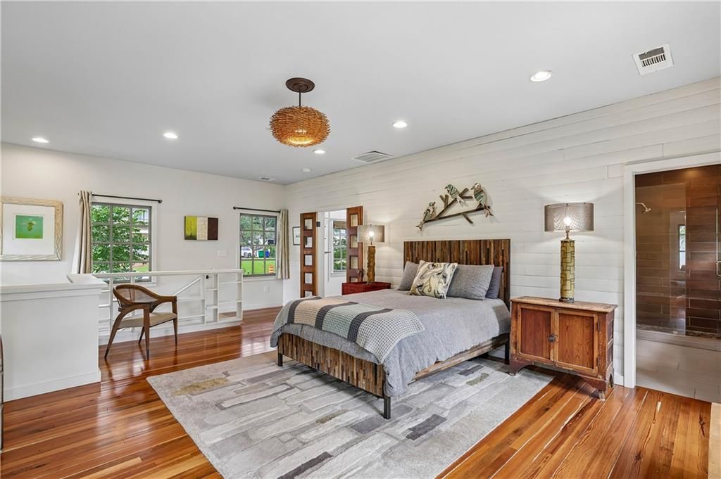 Image 24 of property listing at 2691 N Thompson Road NE, Atlanta, GA 30319