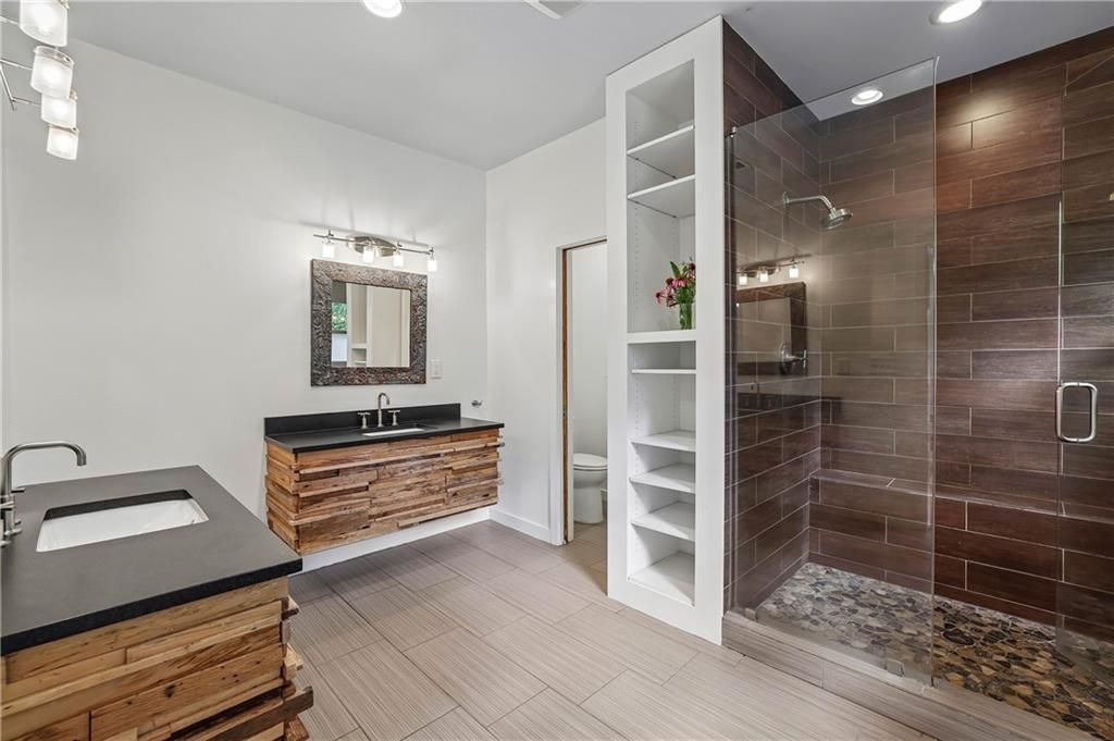 Image 25 of property listing at 2691 N Thompson Road NE, Atlanta, GA 30319