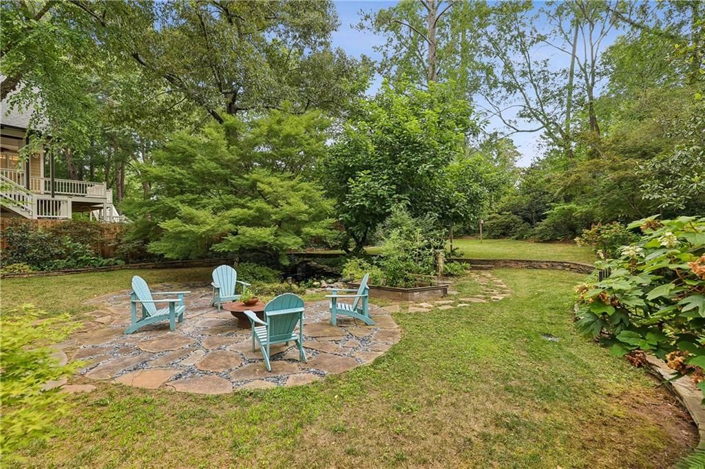 Image 31 of property listing at 2691 N Thompson Road NE, Atlanta, GA 30319