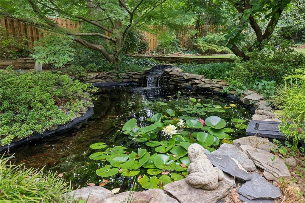Image 32 of property listing at 2691 N Thompson Road NE, Atlanta, GA 30319