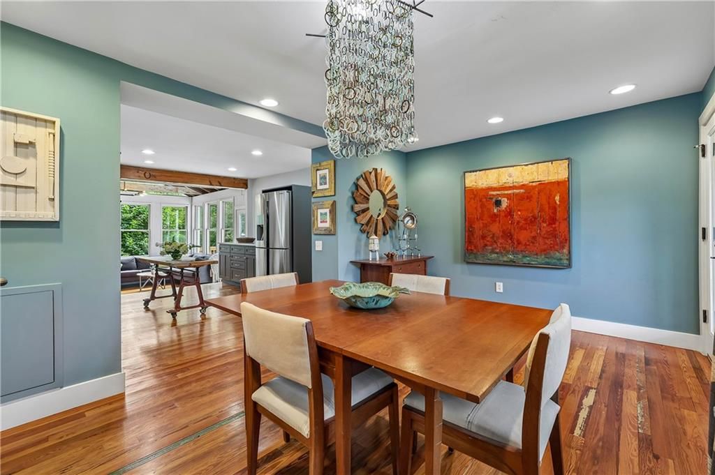 Image 4 of property listing at 2691 N Thompson Road NE, Atlanta, GA 30319