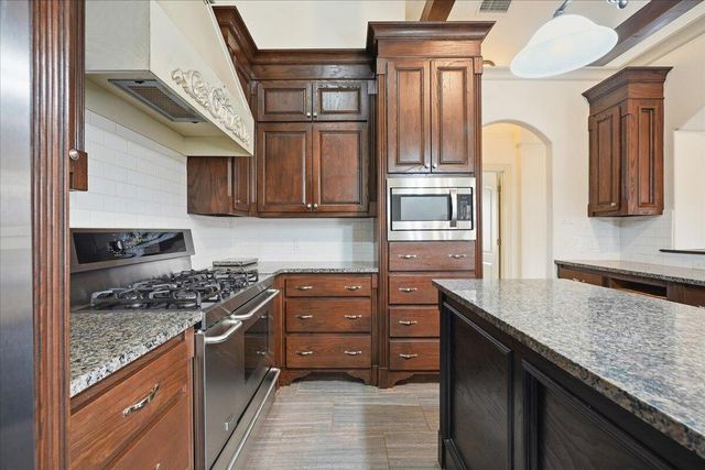 1408 Knight Avenue, Wolfforth, TX 79382