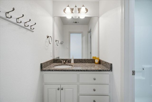 1408 Knight Avenue, Wolfforth, TX 79382