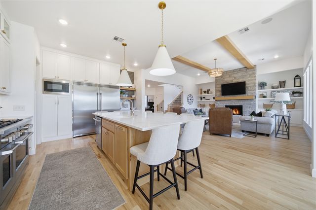 708 W 110 Place S, Jenks, OK 74037