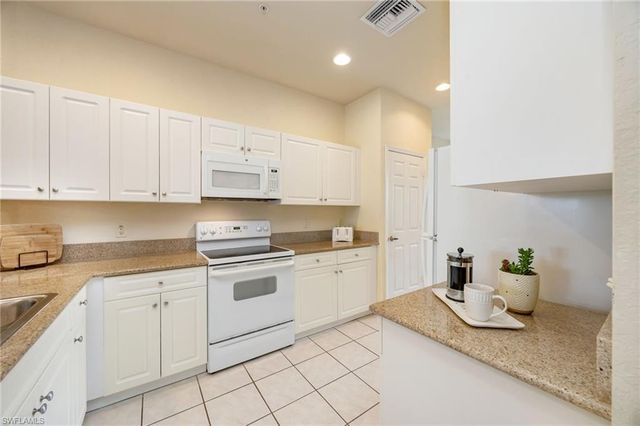 7920 Mahogany Run LN 1024, Naples, FL 34113