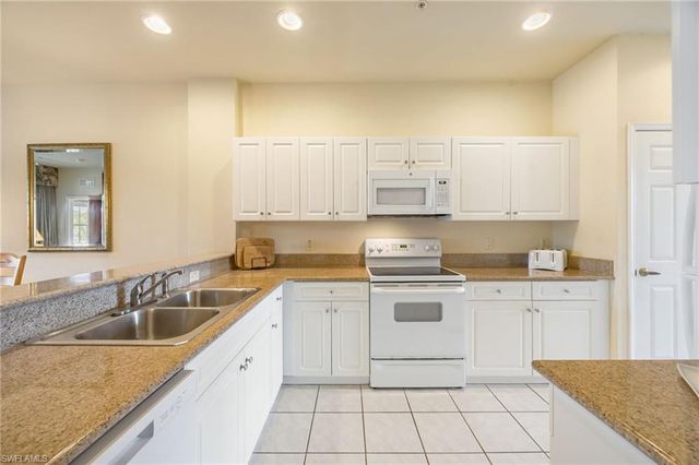 7920 Mahogany Run LN 1024, Naples, FL 34113