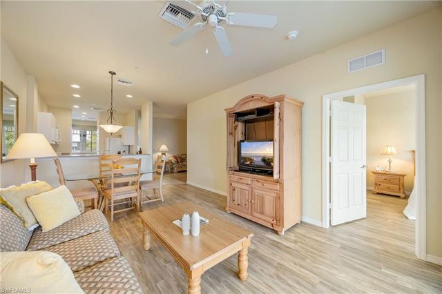 7920 Mahogany Run LN 1024, Naples, FL 34113