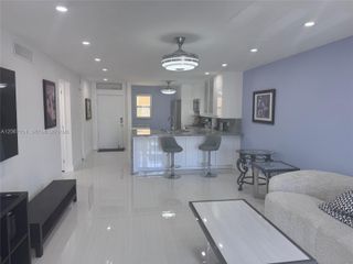410 SE 2nd Street 223, Hallandale Beach, FL 33009