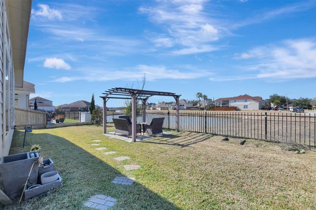 27 Montecito Lane, Manvel, TX 77578