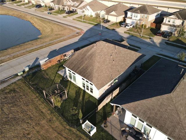 27 Montecito Lane, Manvel, TX 77578