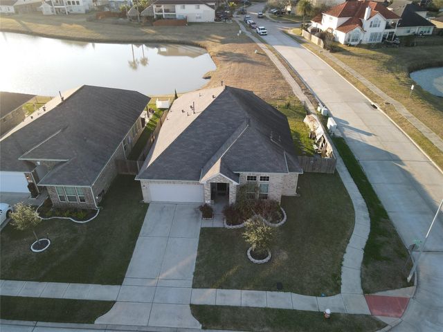 27 Montecito Lane, Manvel, TX 77578