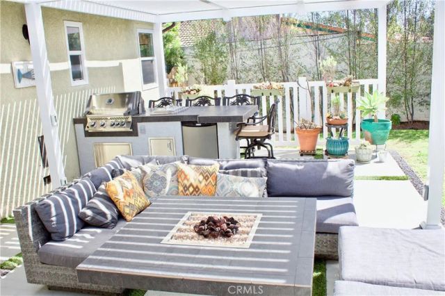 8727 Glider, Los Angeles, CA 90045