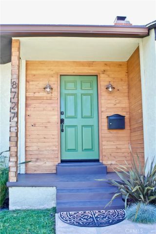 8727 Glider, Los Angeles, CA 90045