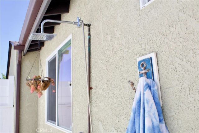 8727 Glider, Los Angeles, CA 90045