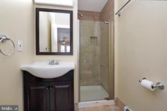 233 PARK LN, Hamilton, NJ 08609