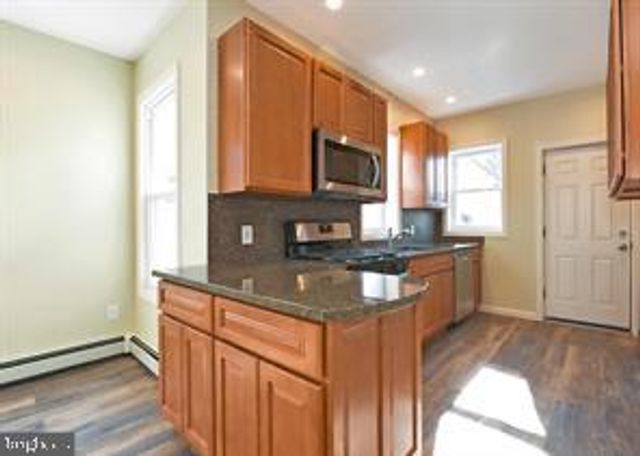 233 PARK LN, Hamilton, NJ 08609