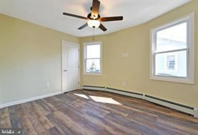 233 PARK LN, Hamilton, NJ 08609