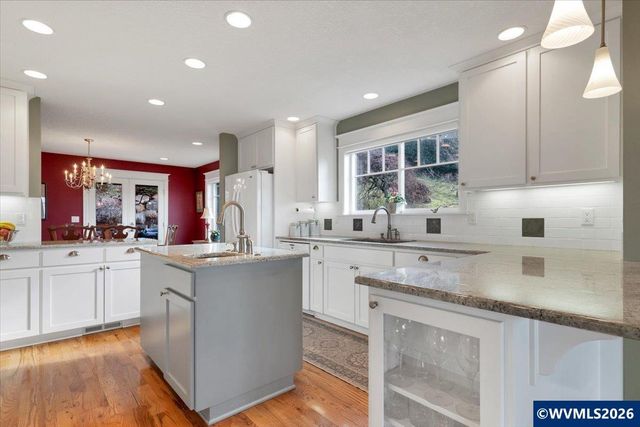 3228 Sunridge Dr S, Salem, OR 97302