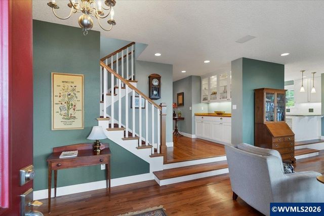 3228 Sunridge Dr S, Salem, OR 97302