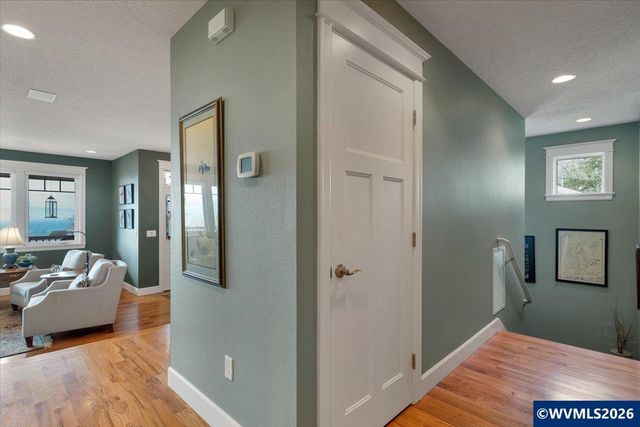 3228 Sunridge Dr S, Salem, OR 97302