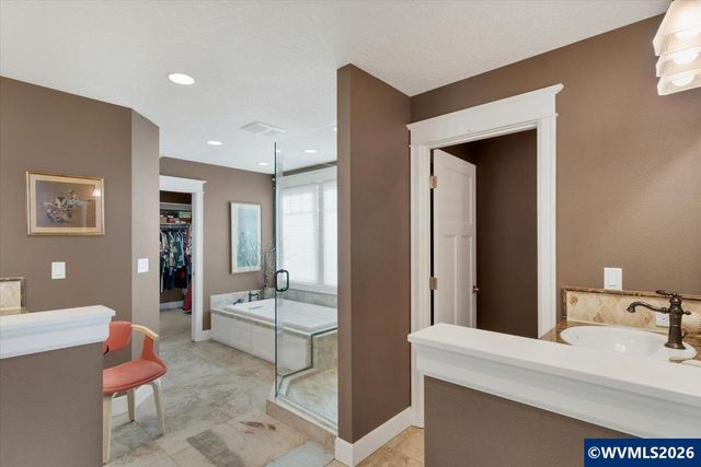 3228 Sunridge Dr S, Salem, OR 97302