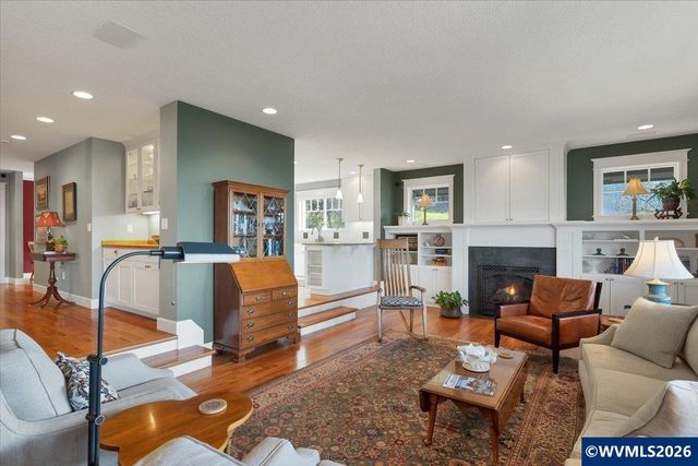 3228 Sunridge Dr S, Salem, OR 97302