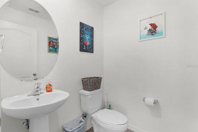 1136 SEA PINES COURT, Tavares, FL 32778