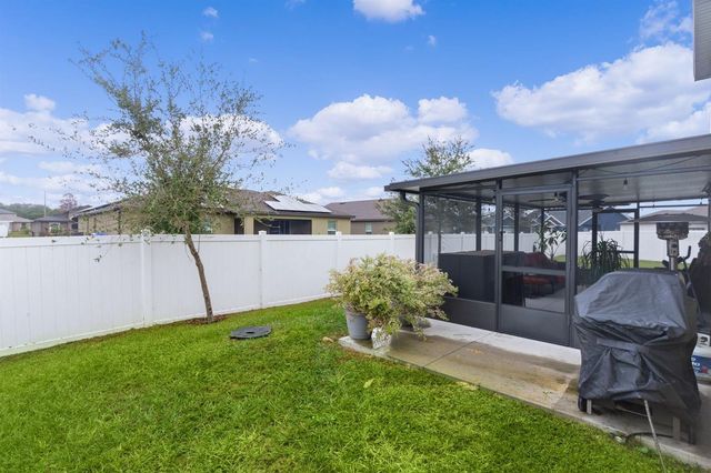 1136 SEA PINES COURT, Tavares, FL 32778