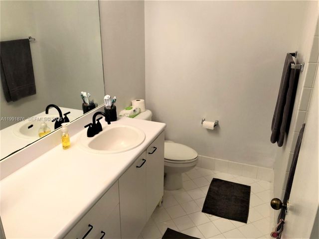 2233 Ensenada Ter, Weston, FL 33327