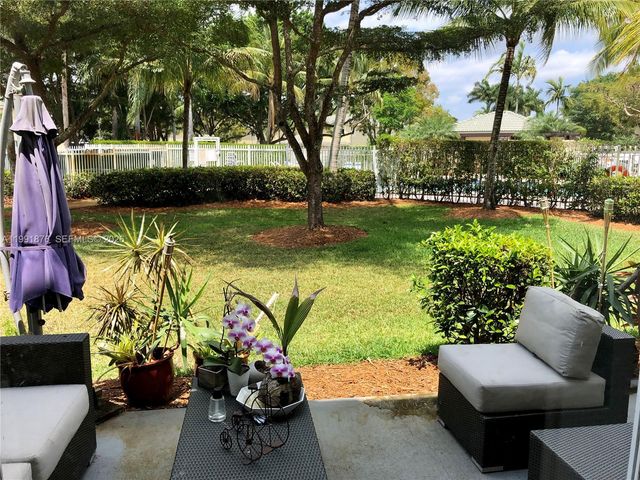 2233 Ensenada Ter, Weston, FL 33327