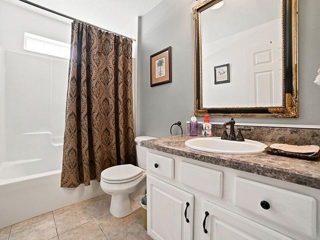 830 OLD OAKS LANE, Leesburg, FL 34748