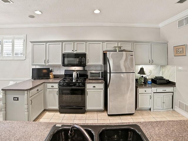 830 OLD OAKS LANE, Leesburg, FL 34748