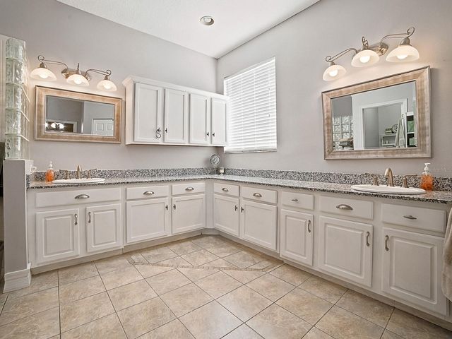 830 OLD OAKS LANE, Leesburg, FL 34748