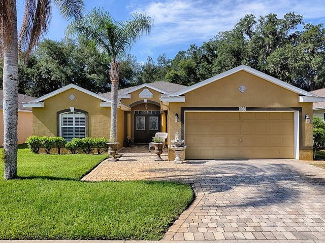 830 OLD OAKS LANE, Leesburg, FL 34748