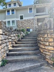 2706 E 36th Street, Kansas City, MO 64128