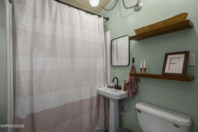 1124 Sbragia Way, Sparks, NV 89431