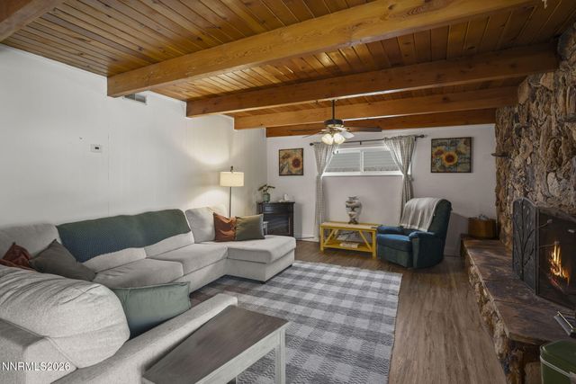 1124 Sbragia Way, Sparks, NV 89431