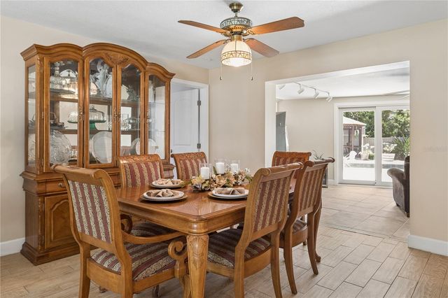 1883 OAKDALE LANE N, Clearwater, FL 33764