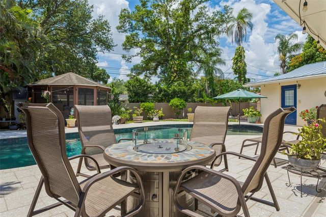 1883 OAKDALE LANE N, Clearwater, FL 33764
