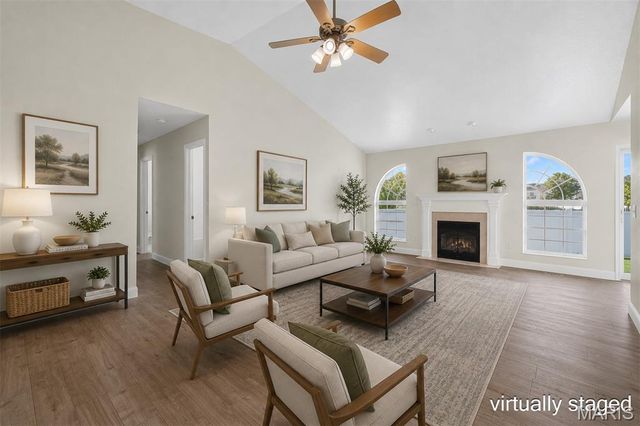 70 Bridgewater Lane, Highland, IL 62249