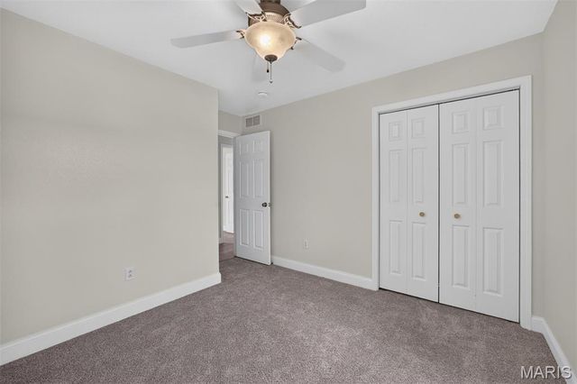 70 Bridgewater Lane, Highland, IL 62249