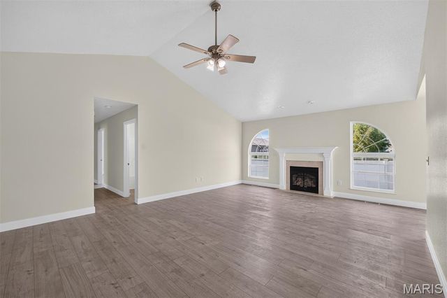 70 Bridgewater Lane, Highland, IL 62249
